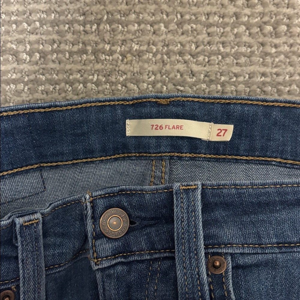 Levi’s 726 High Rise Flare Jeans - Picture 2 of 6
